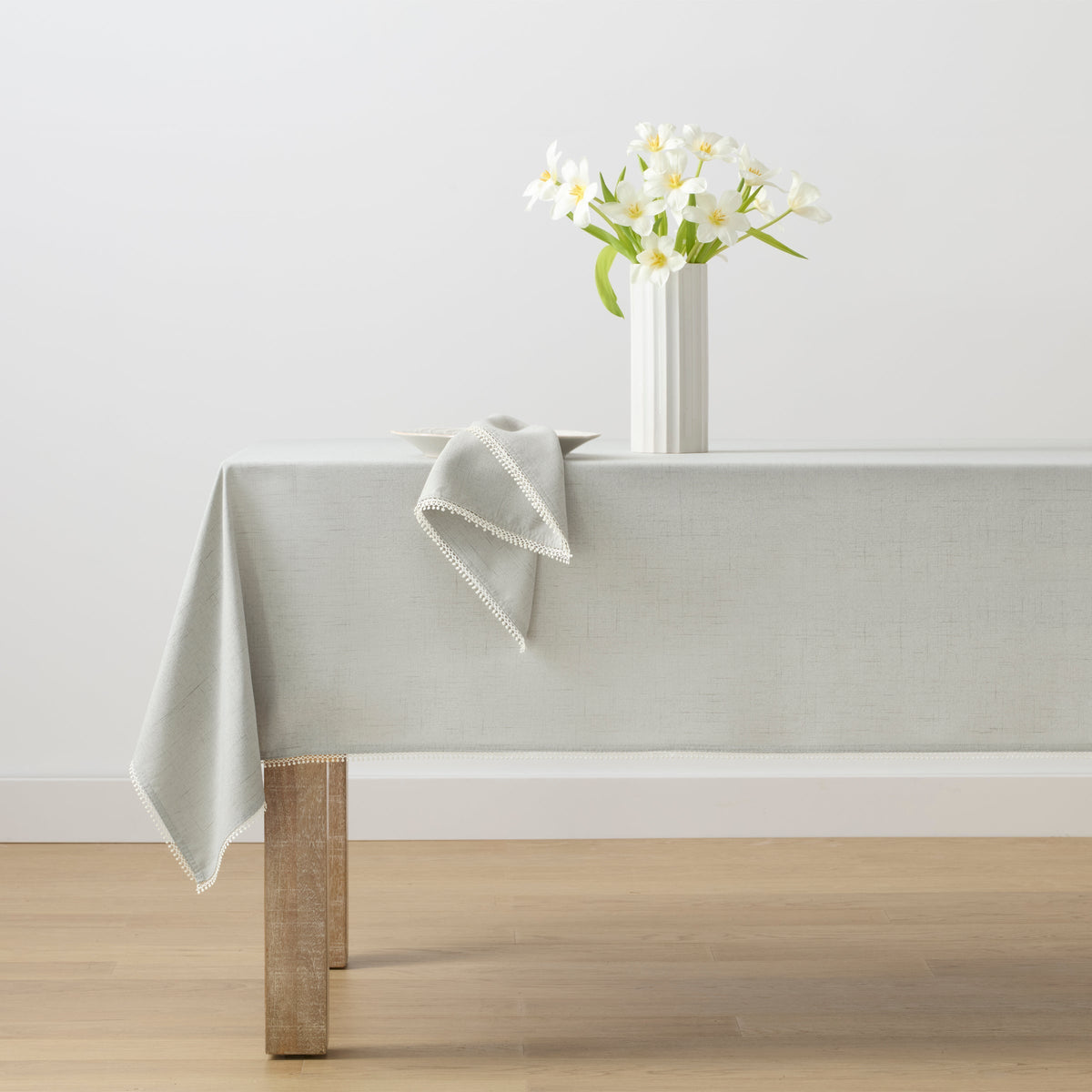 French Perle Dove Grey 60x84 Tablecloth
